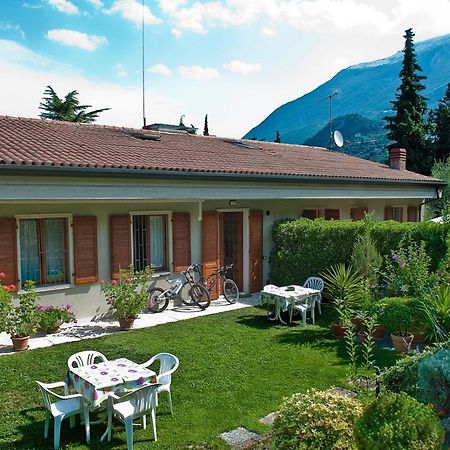 Casa Facchinetti Yellow Apartment Malcesine Dış mekan fotoğraf